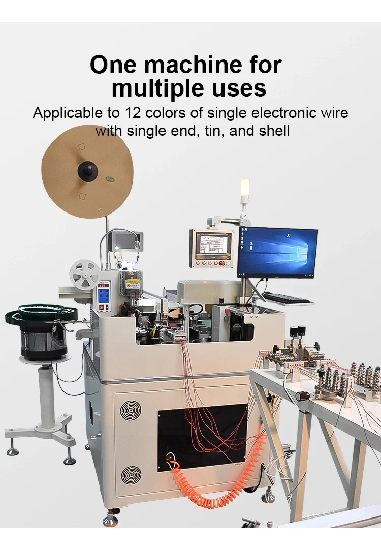 несколько проводов проникают в пластиковую оболочку заглушки, положение зачистки проводов обжимная машина для опрессовки, просмотр машины для вставки пластиковых оболочек 