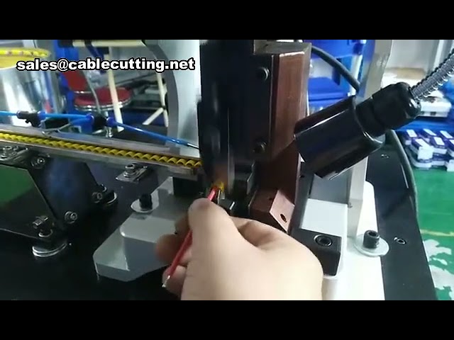 Loose Terminal Feeding Assembly Machine with Vibrate Plate Cable Wire Terminal Crimping Machine   Wi