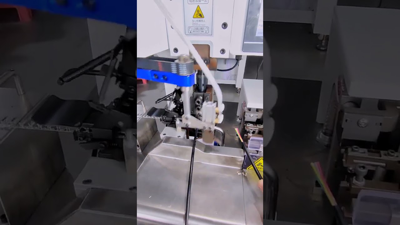 Electric Vehicle Multi Core Sheathed Wire Processing #machine #cablewirestrippingmachine #factory