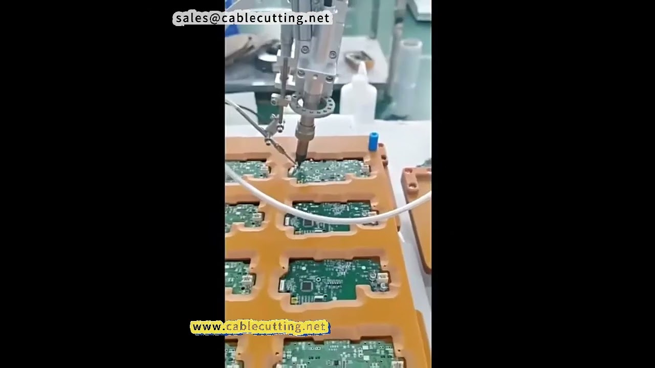 Automatic soldering electromechanical circuit board PCB board led panel soldering wire machine